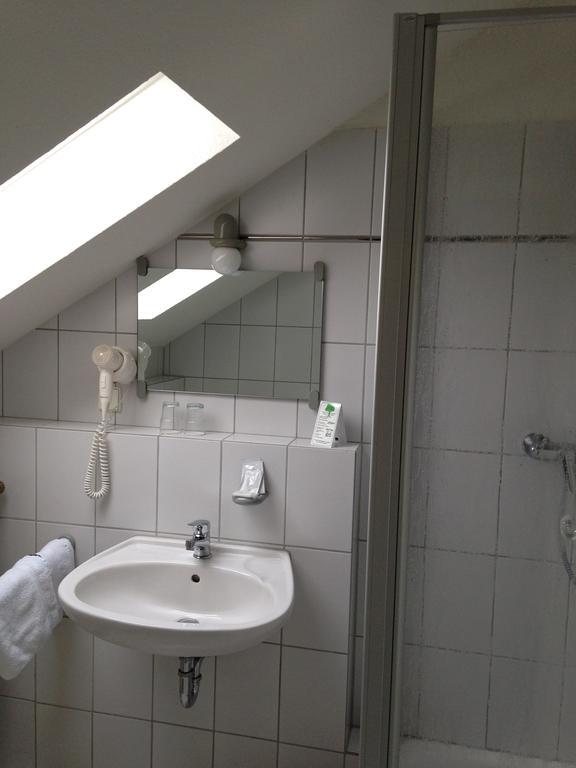 Hotel Astra Rastatt Quarto foto