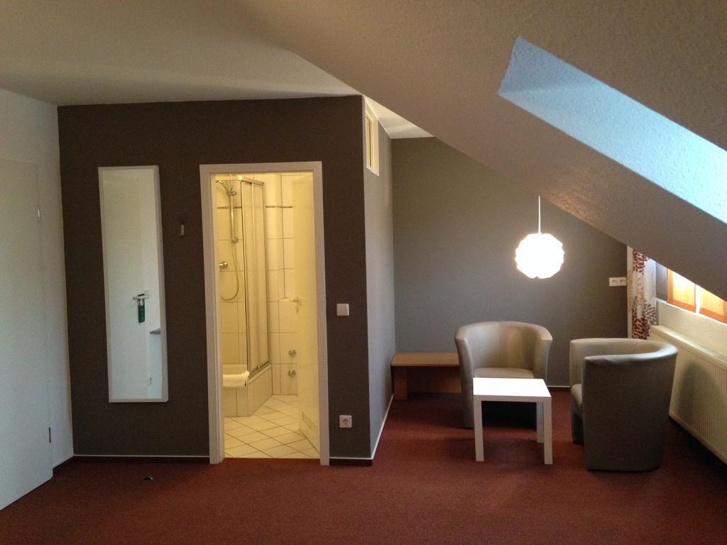 Hotel Astra Rastatt Quarto foto